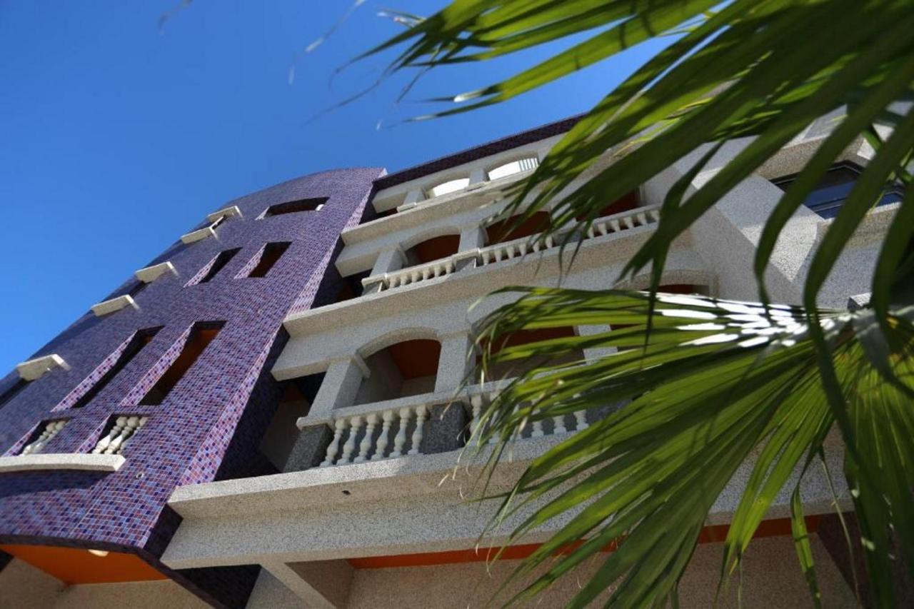 Queen Love Homestay Hualien stad Exteriör bild
