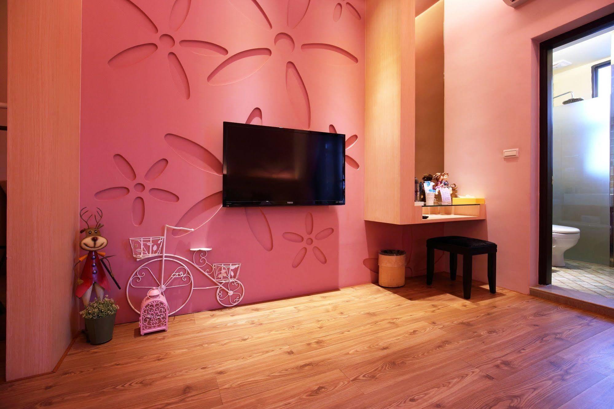 Queen Love Homestay Hualien stad Exteriör bild